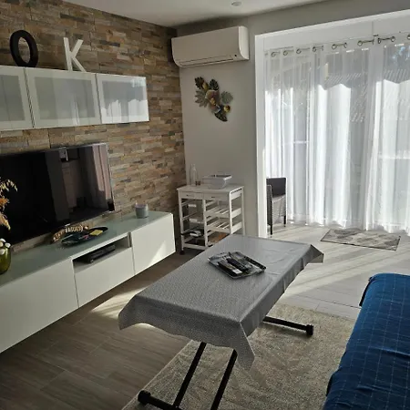 Studio Mado Bord De Mer Avec Terrasse Et Parking